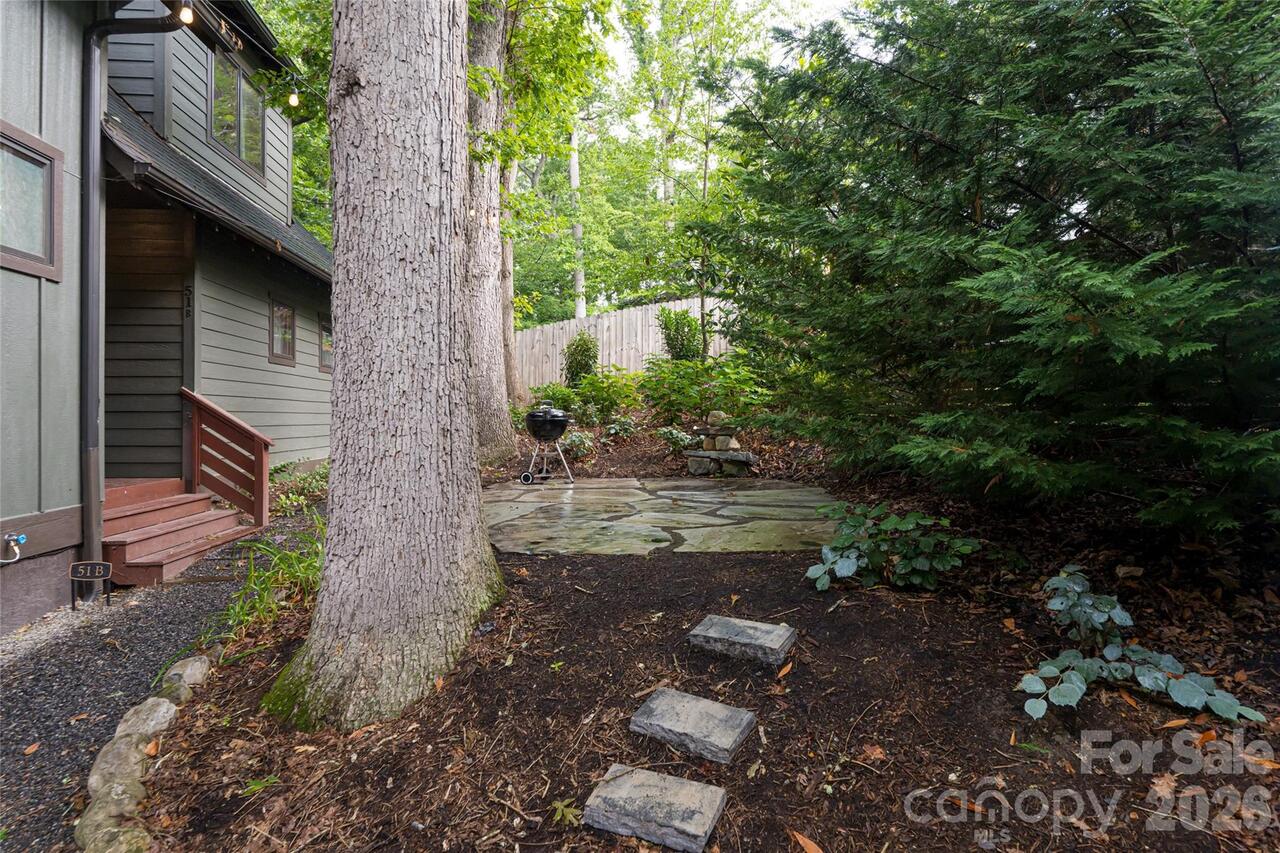 Listing Photo 8