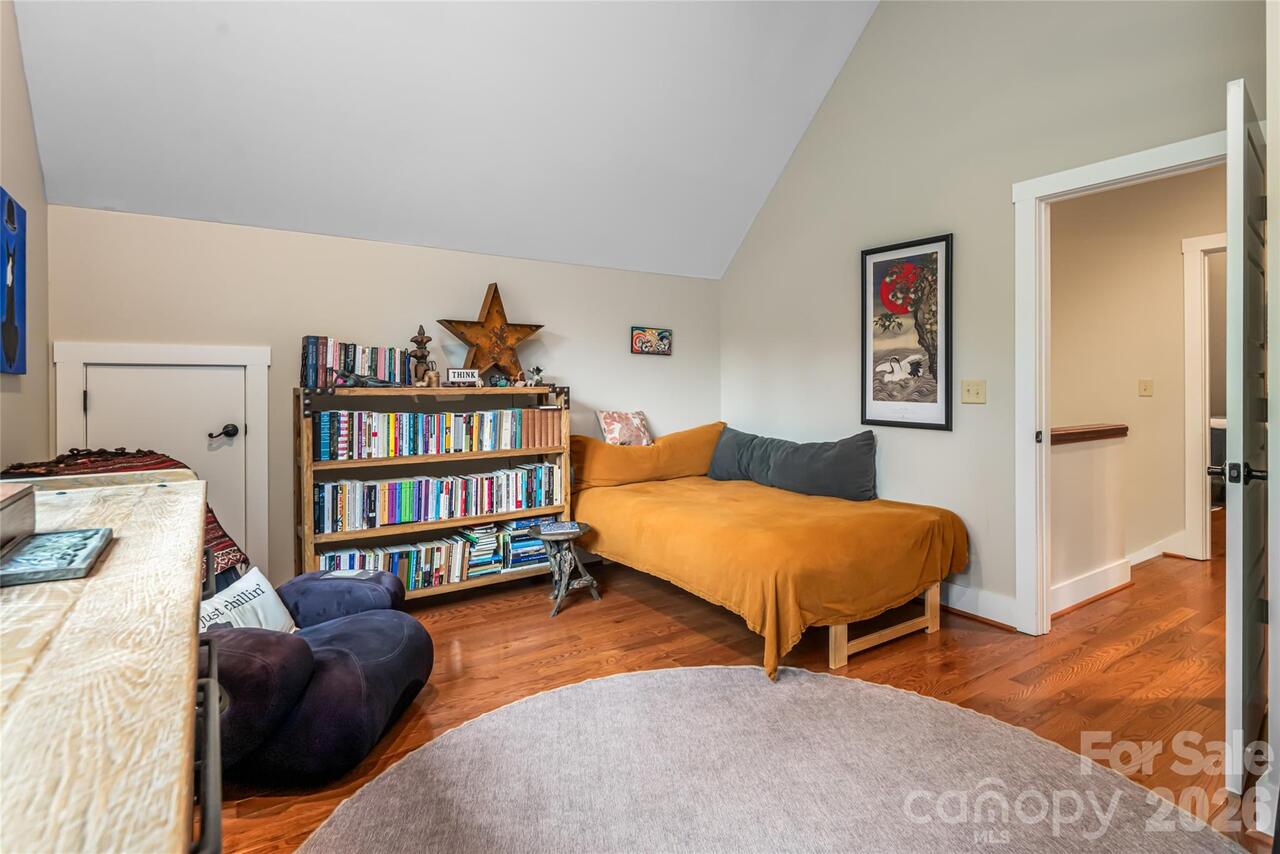 Listing Photo 28