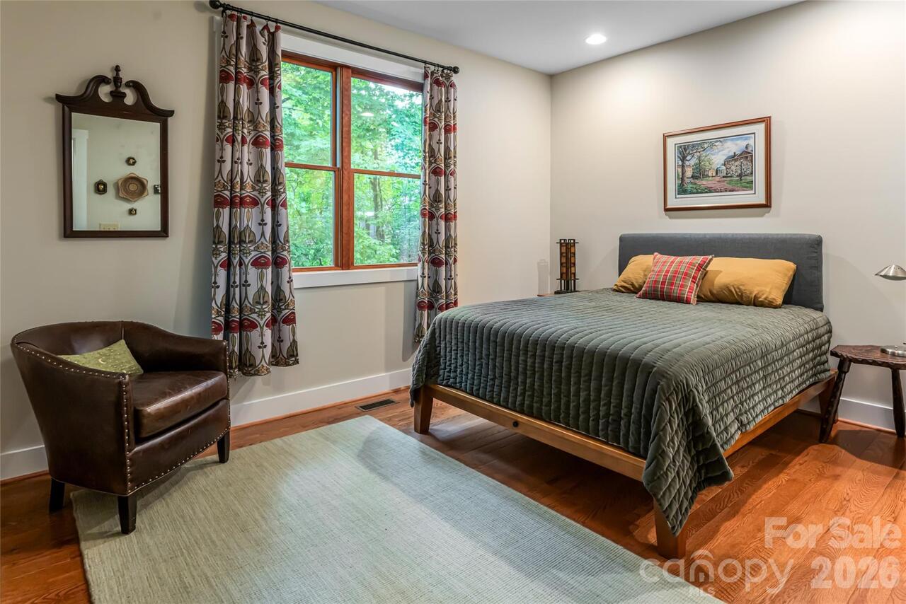 Listing Photo 21