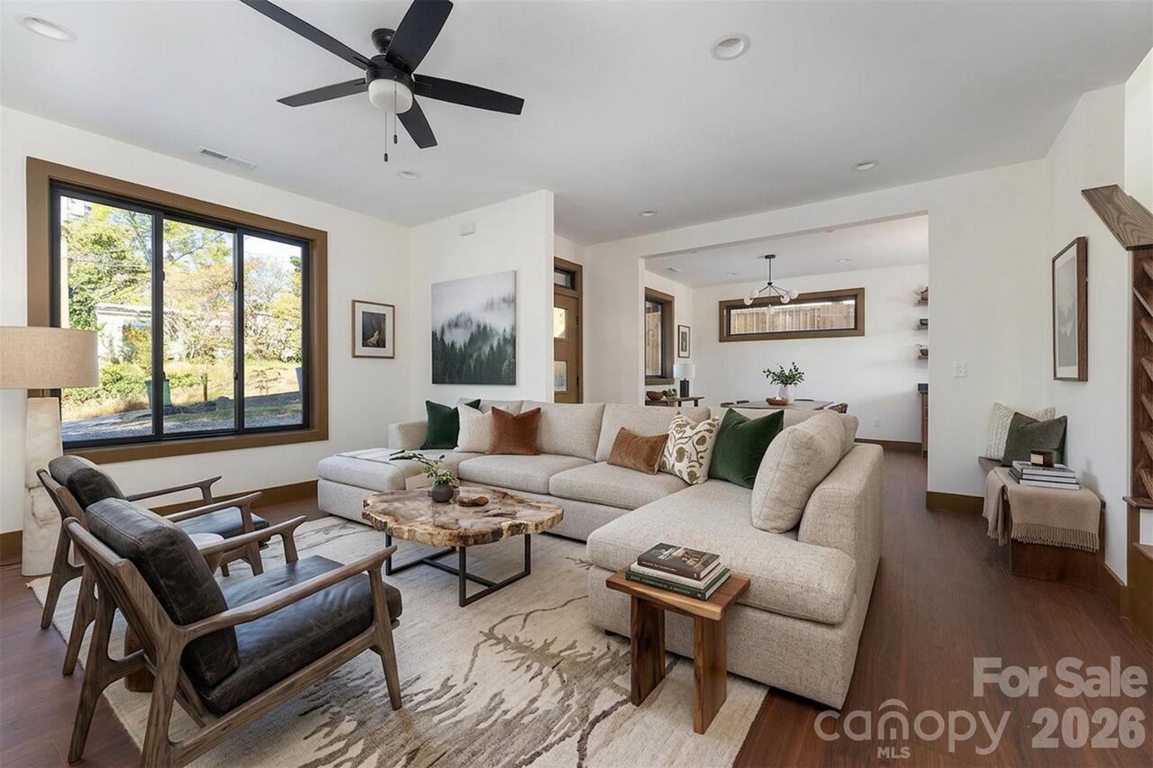 Listing Photo 14