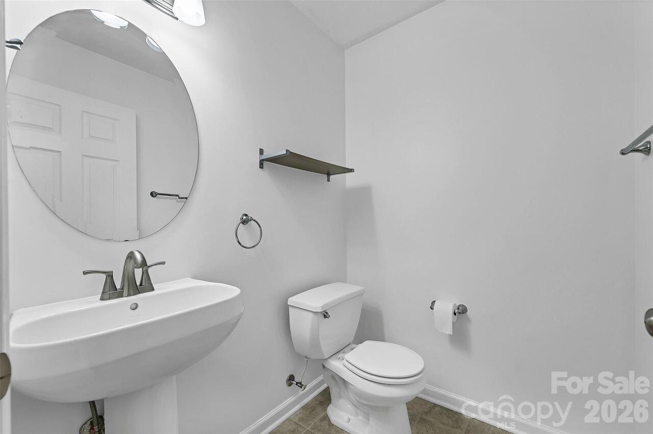 Listing Photo 11