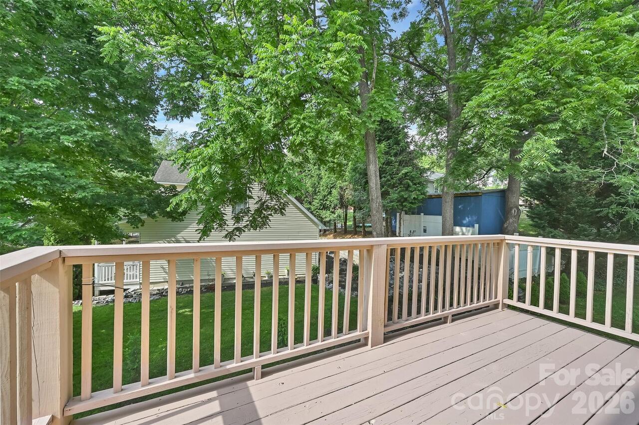 Listing Photo 23