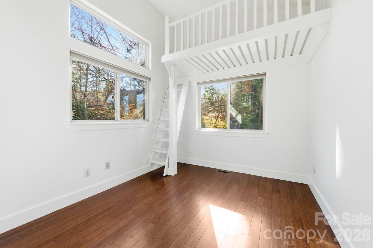 Listing Photo 21