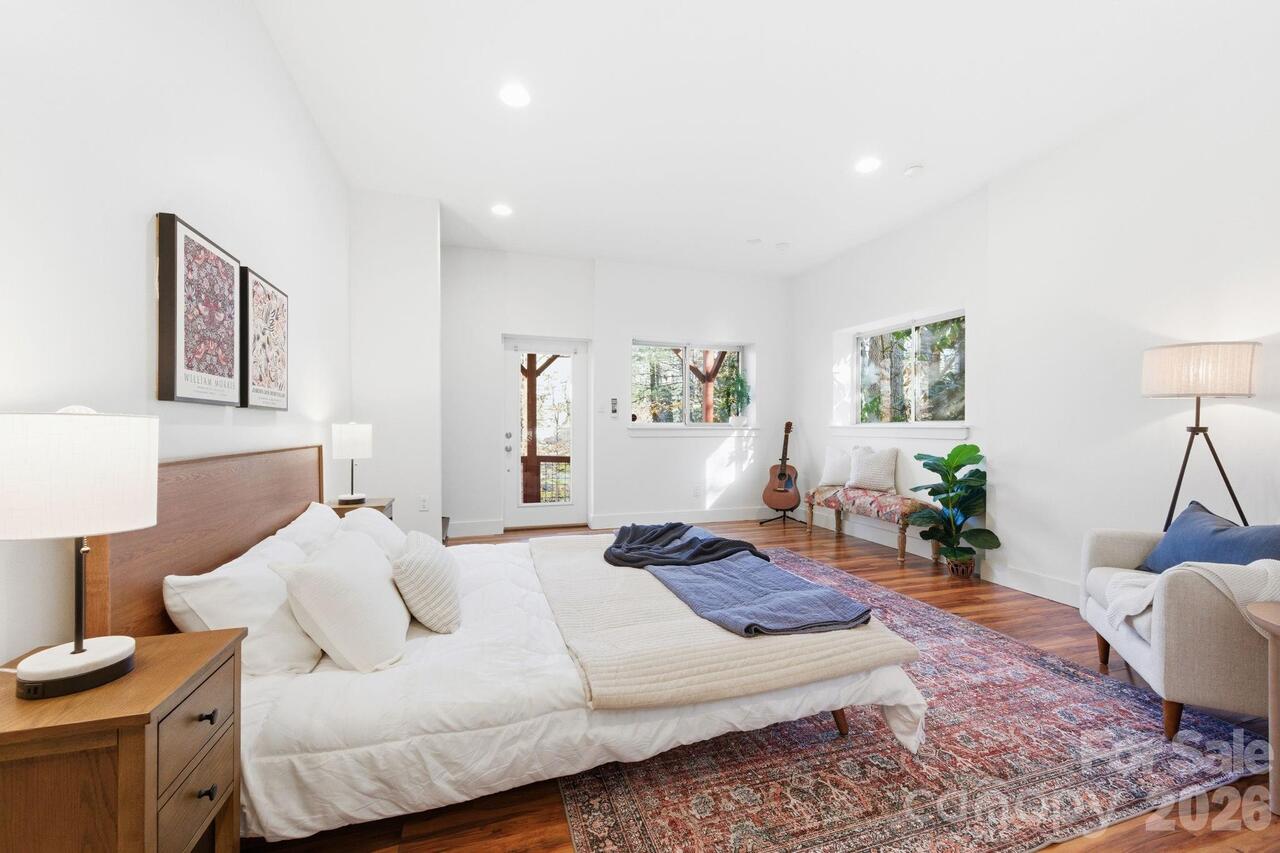 Listing Photo 23