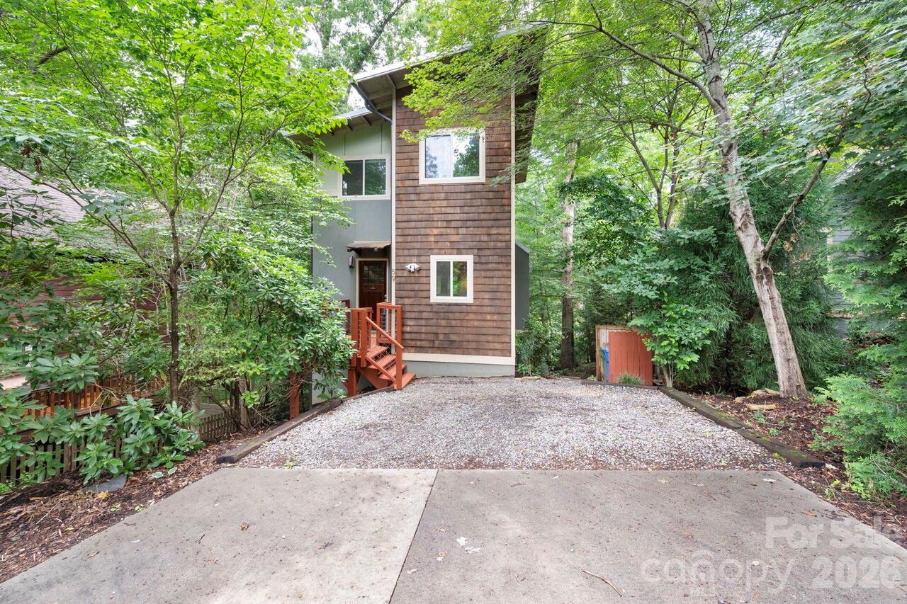 Listing Photo 22