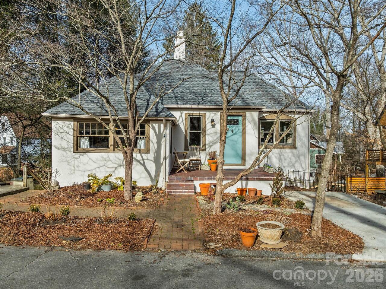 Listing Photo 4