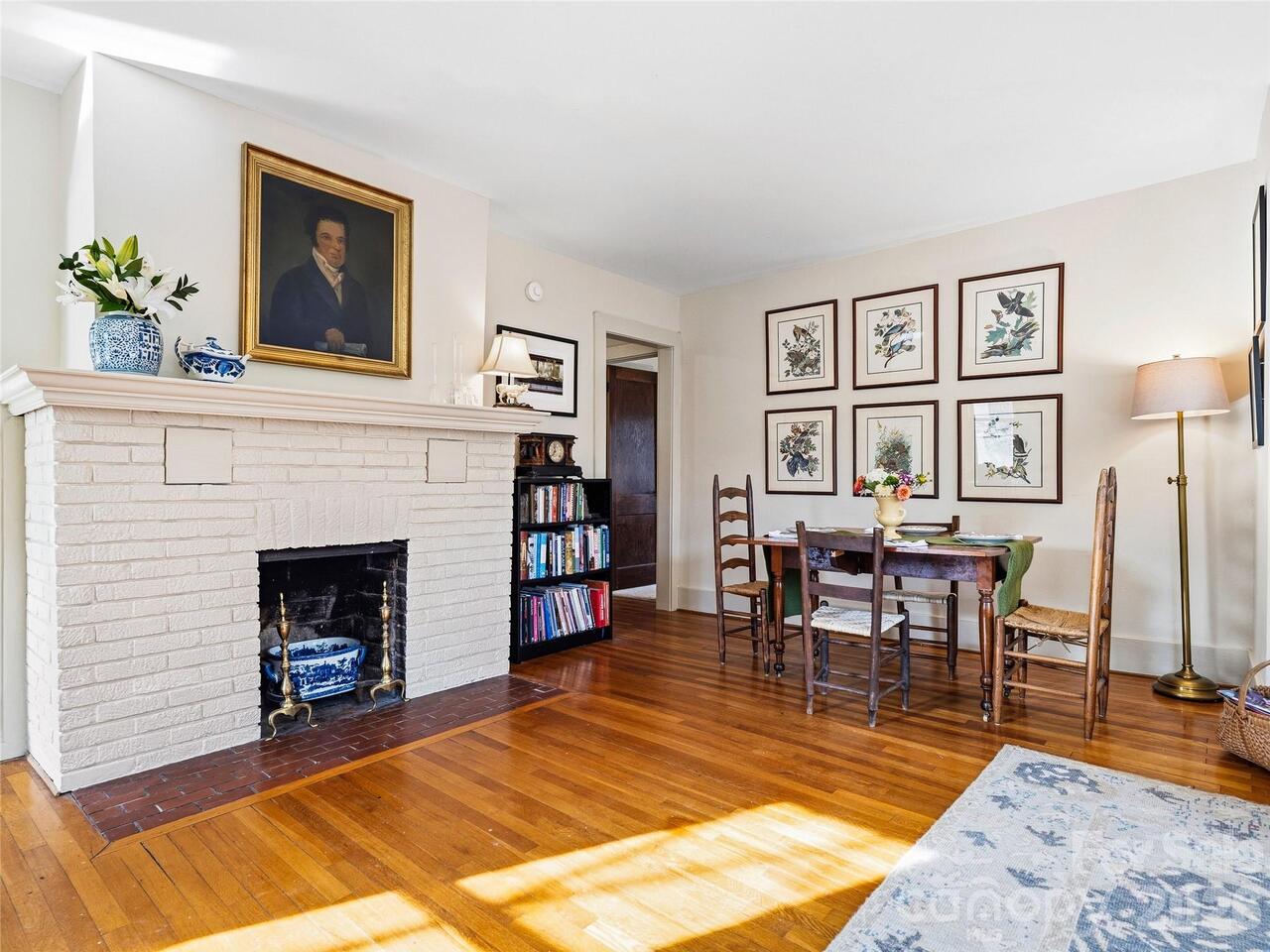 Listing Photo 8