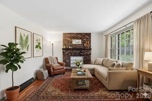 Listing Photo 7