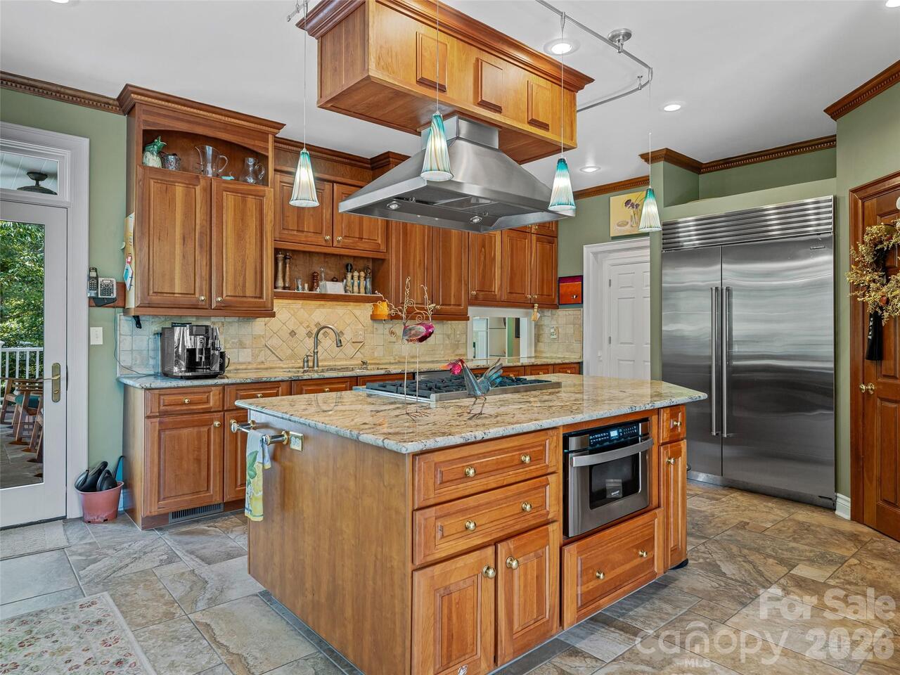 Listing Photo 16