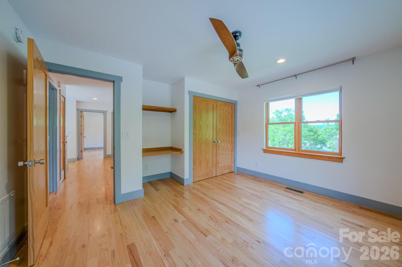 Listing Photo 32