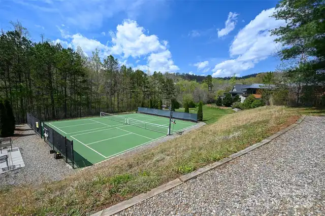 Listing Photo 17