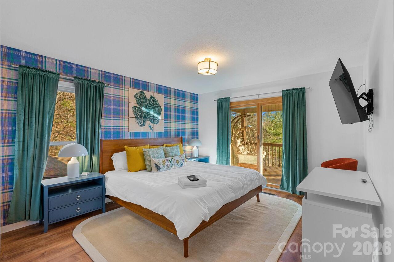 Listing Photo 17