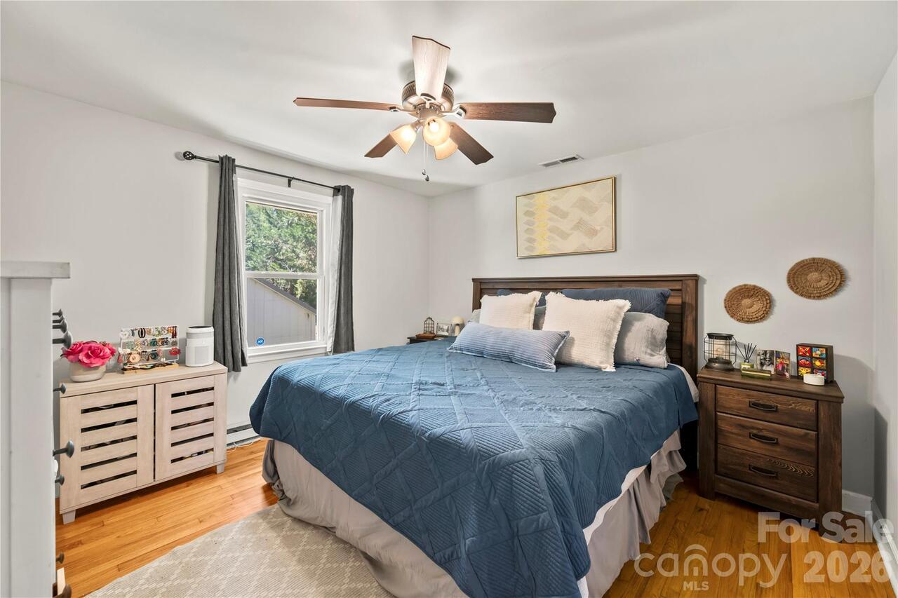 Listing Photo 7
