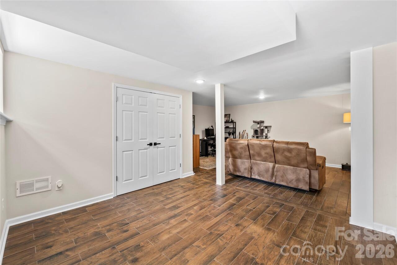 Listing Photo 24