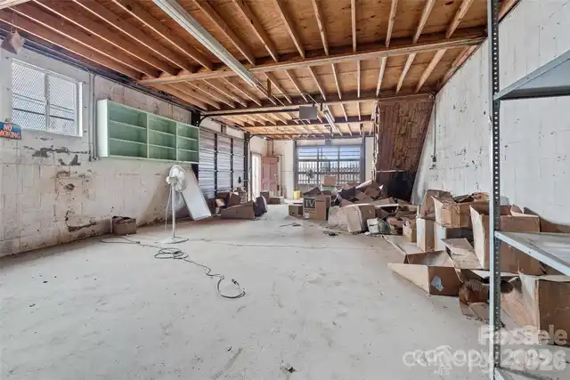 Listing Photo 6