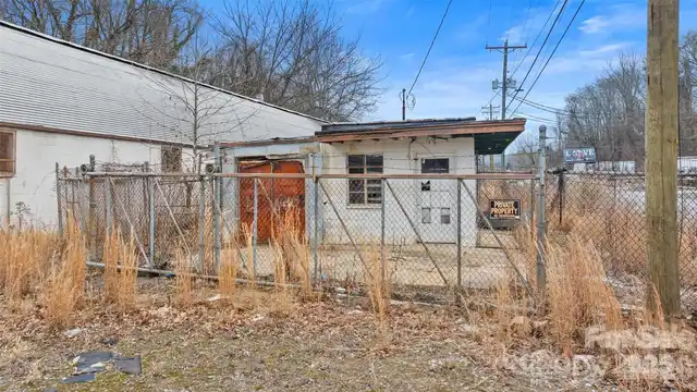Listing Photo 22