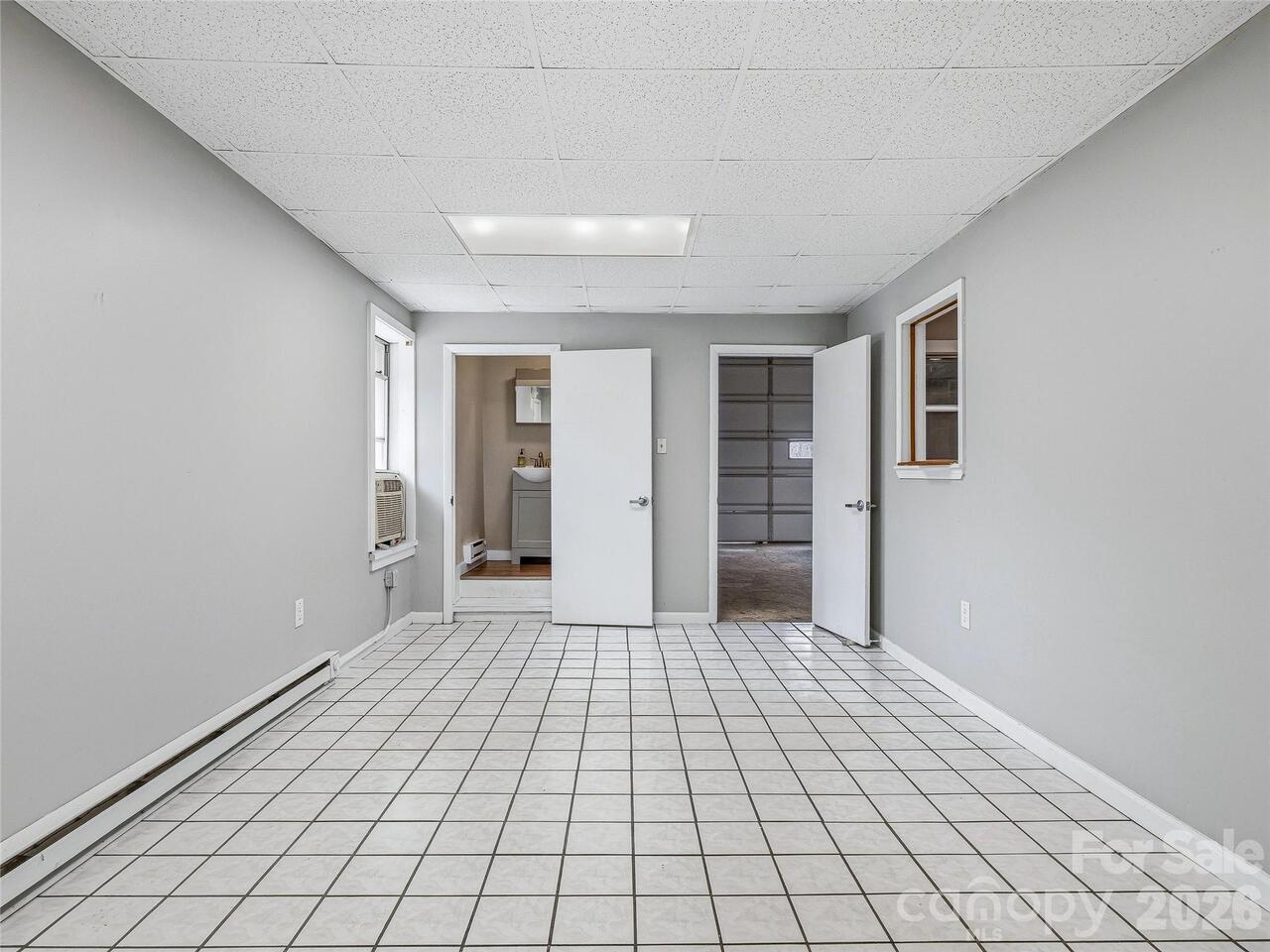 Listing Photo 9