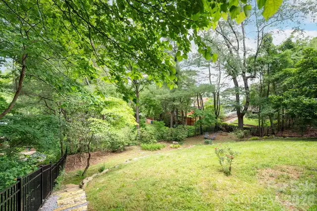 Listing Photo 35