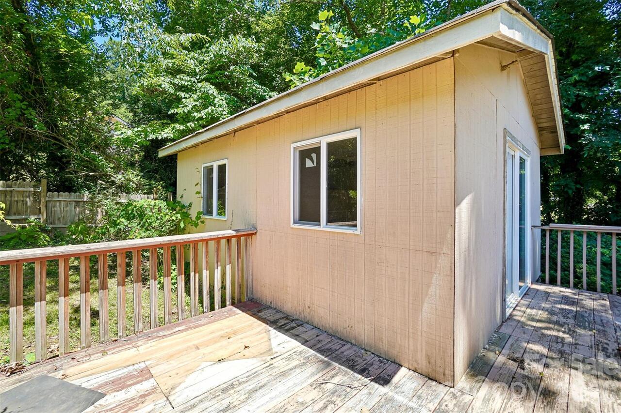 Listing Photo 21