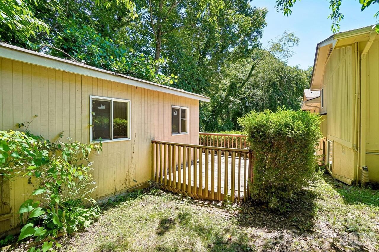 Listing Photo 22