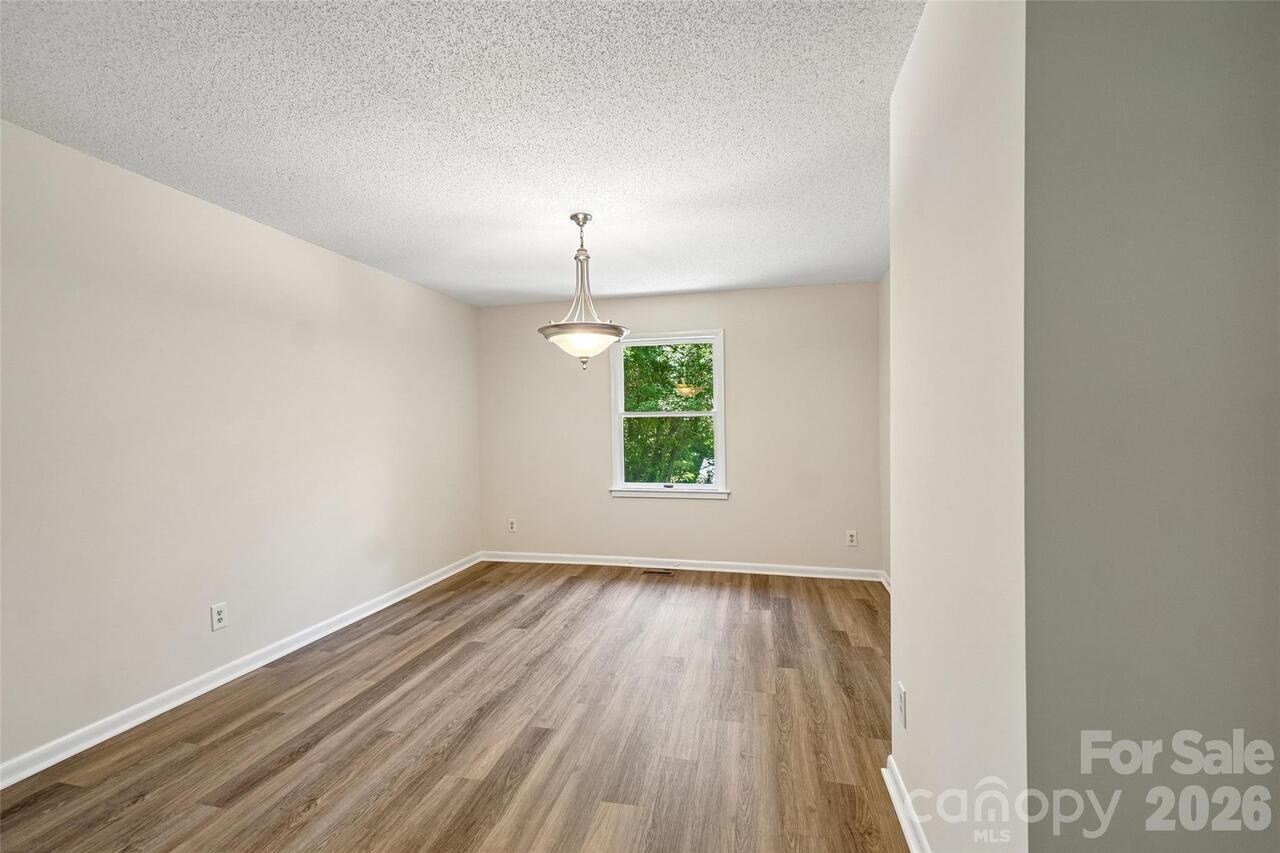 Listing Photo 25