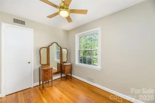 Listing Photo 20