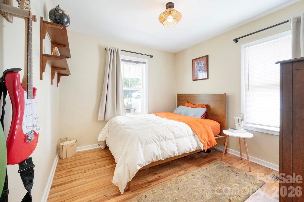 Listing Photo 17