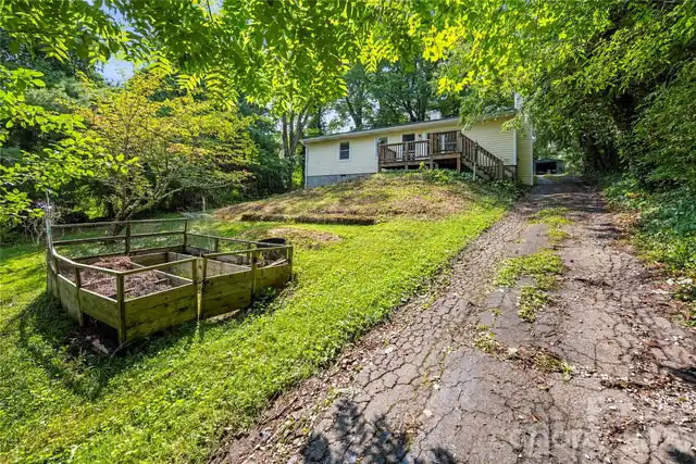 Listing Photo 22