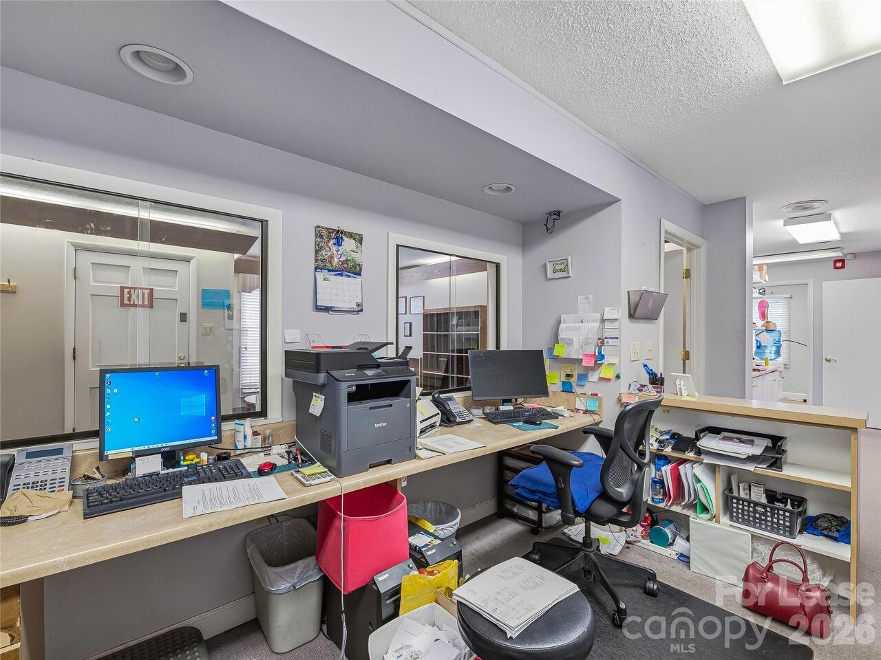 Listing Photo 11