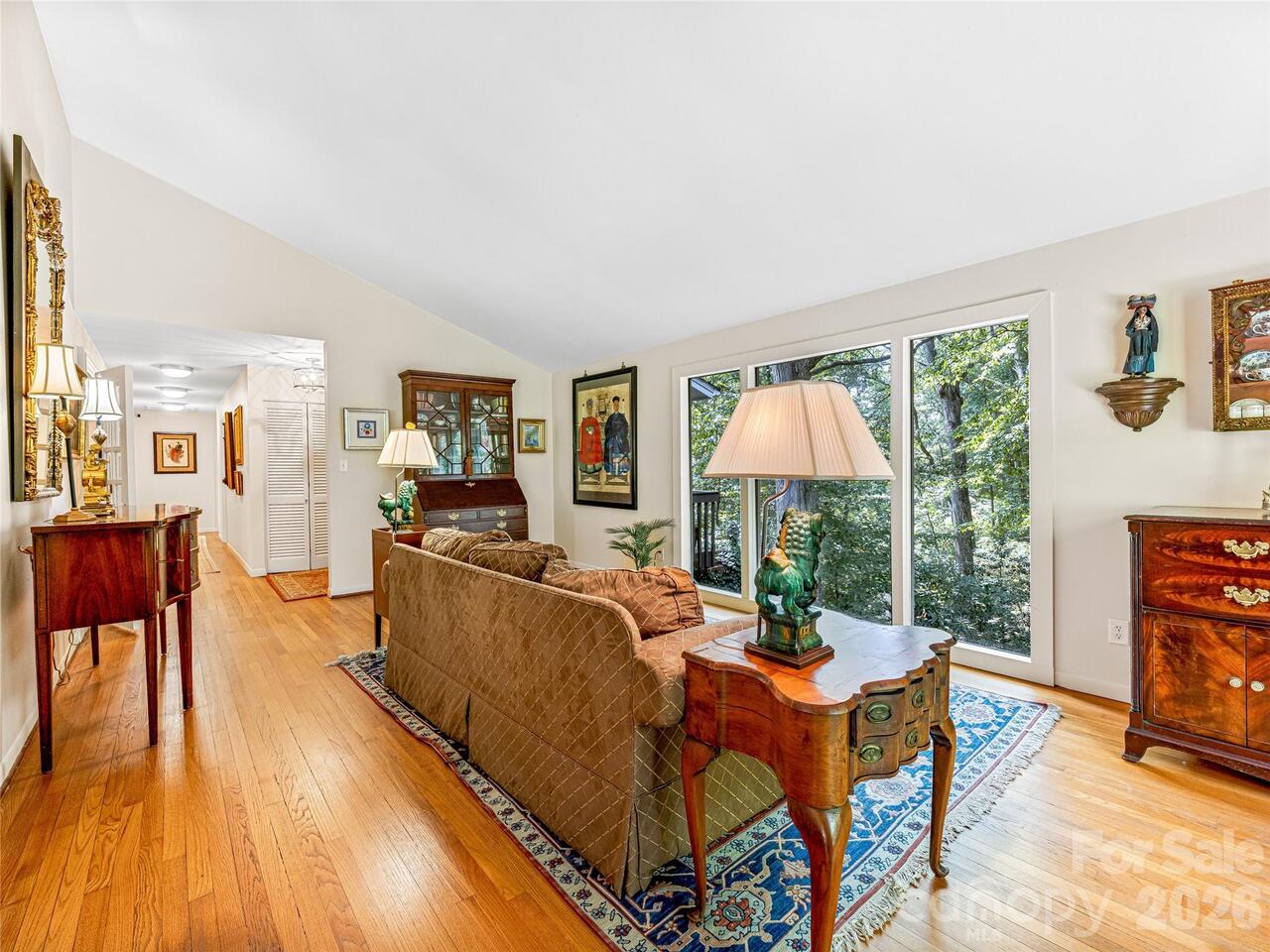 Listing Photo 7