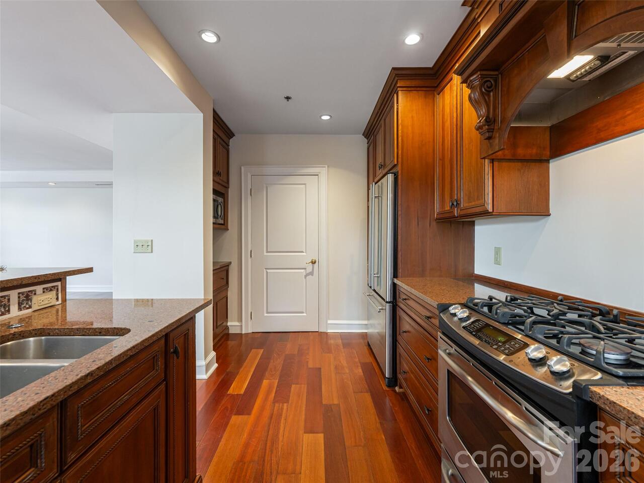 Listing Photo 19