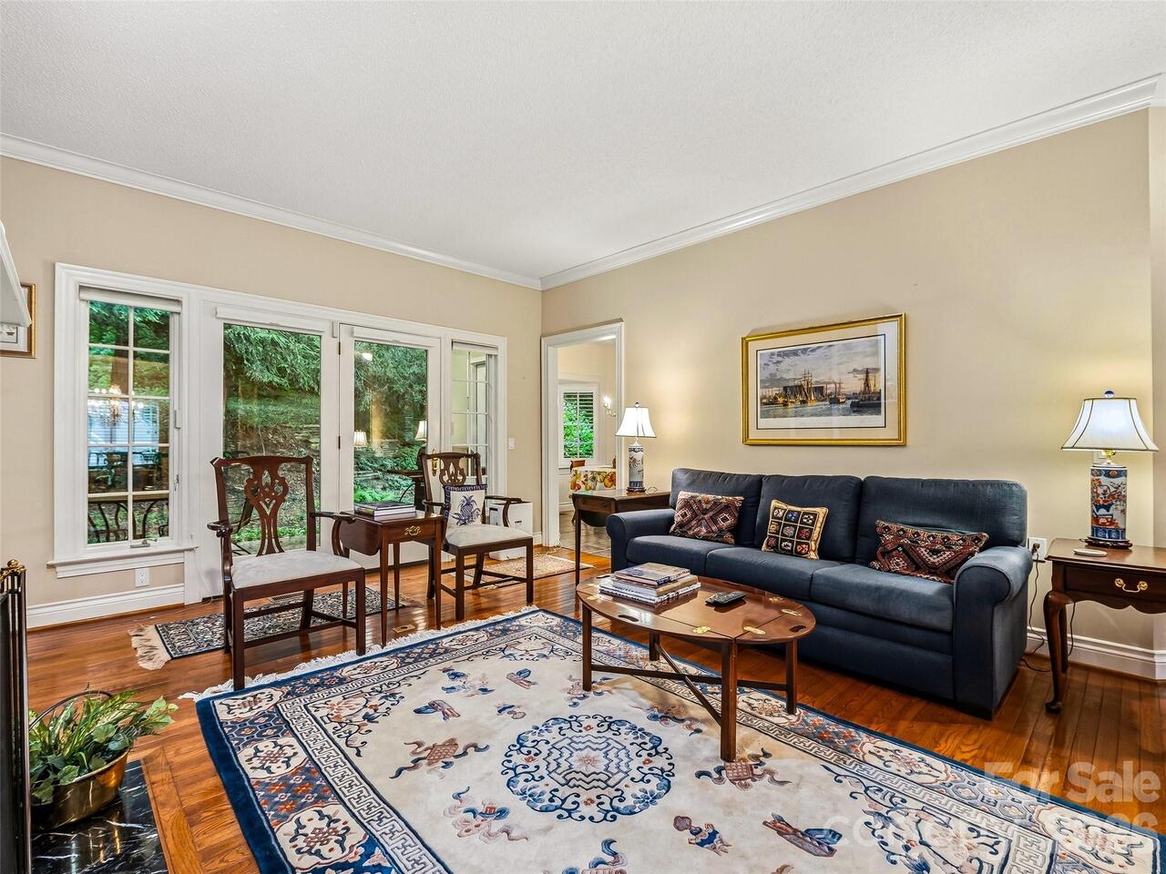 Listing Photo 9
