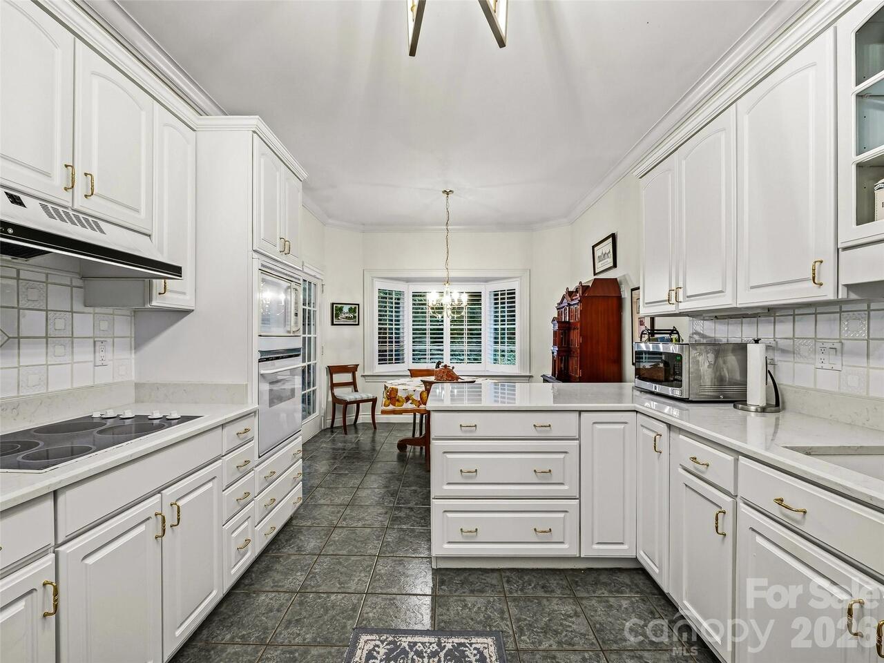 Listing Photo 18
