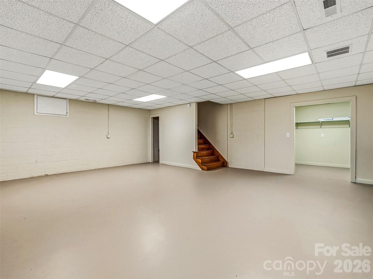 Listing Photo 42