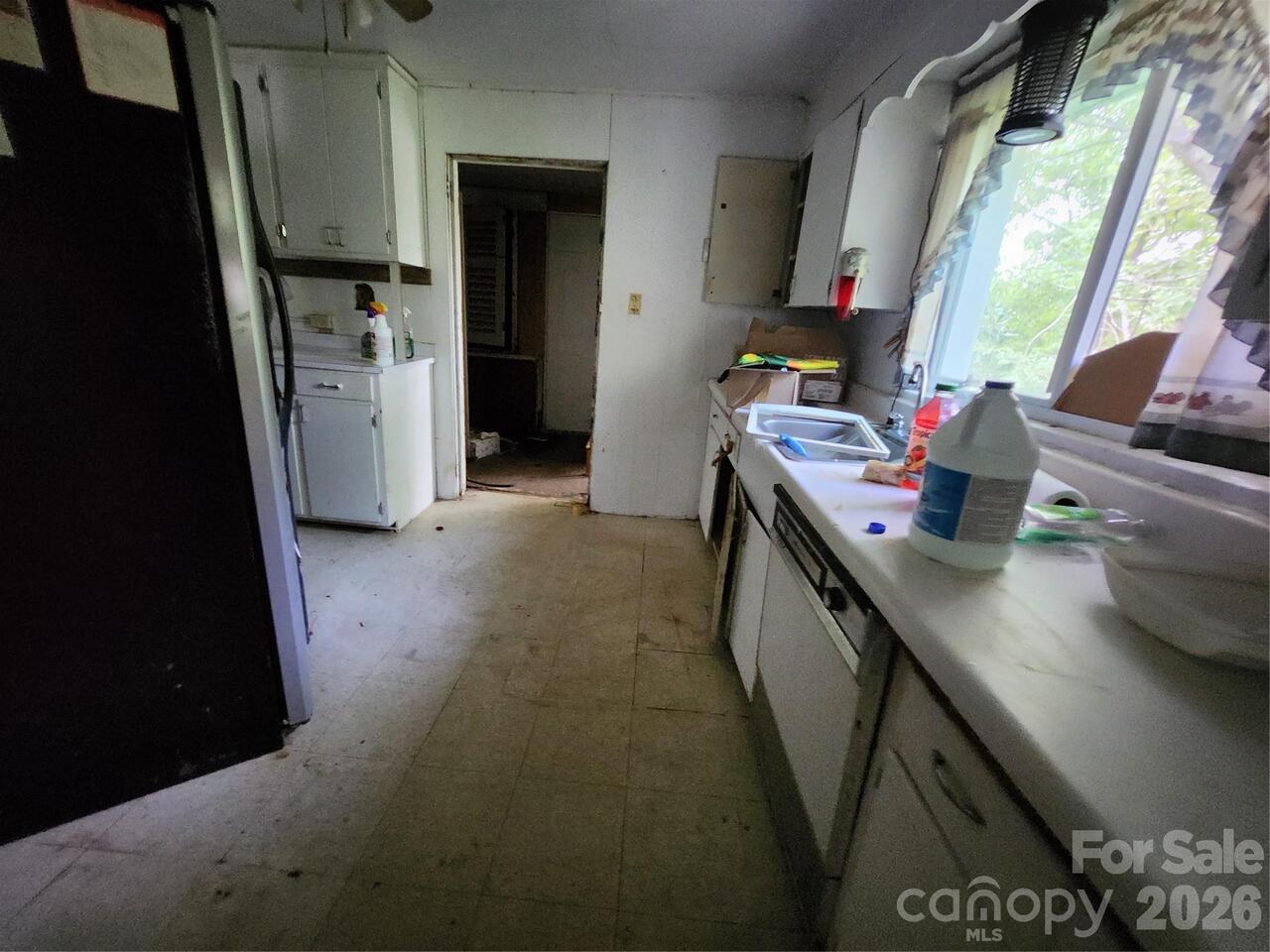 Listing Photo 7