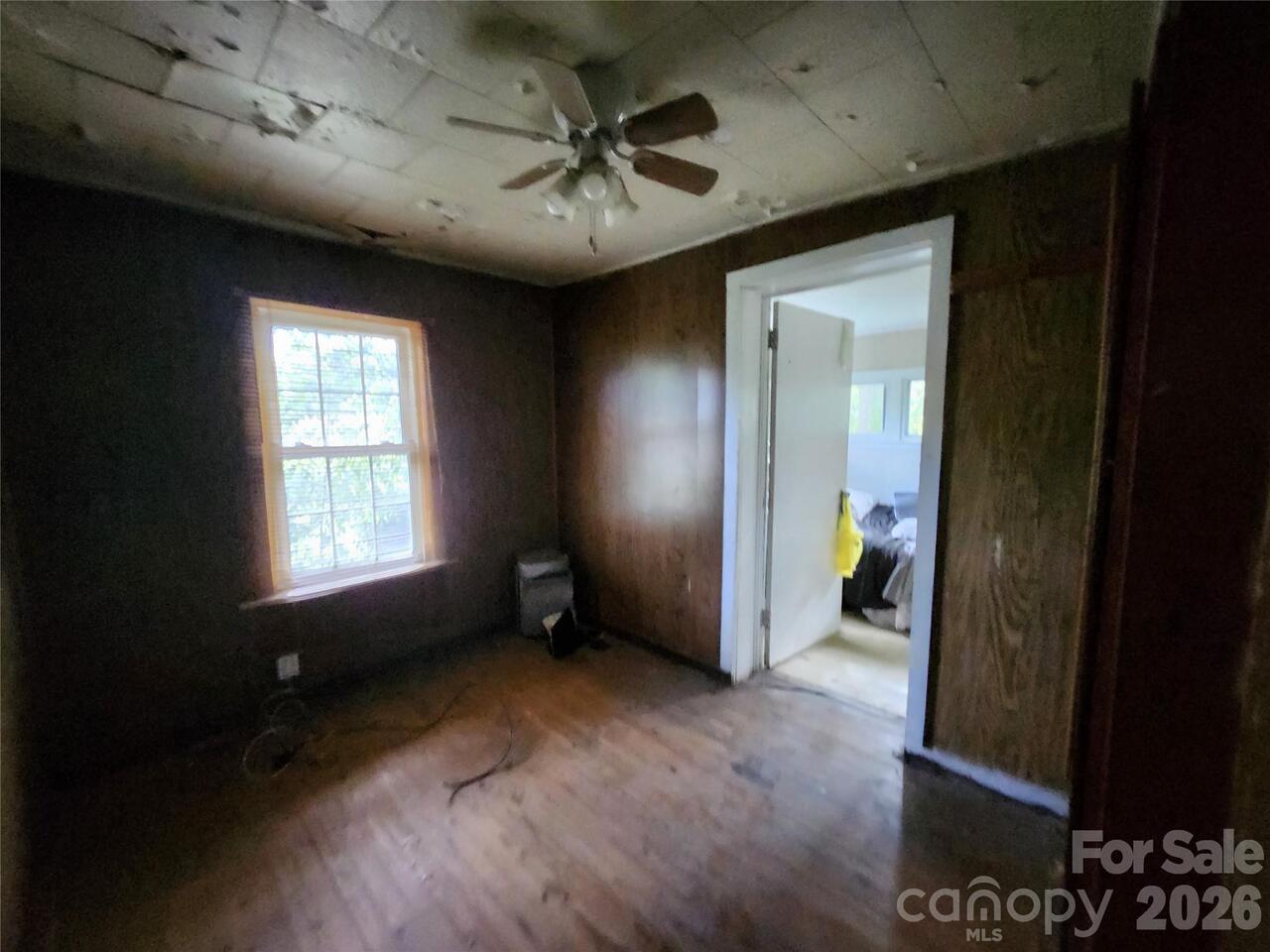Listing Photo 10