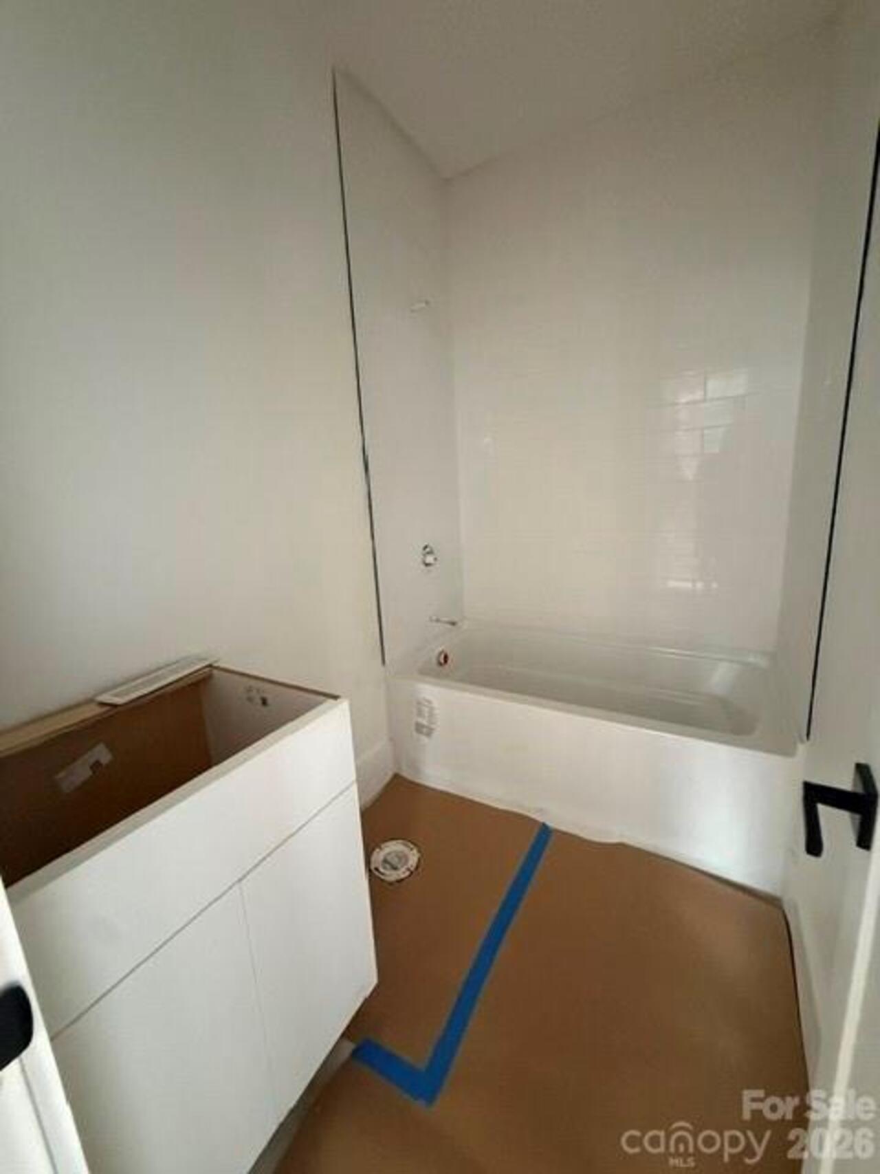 Listing Photo 11