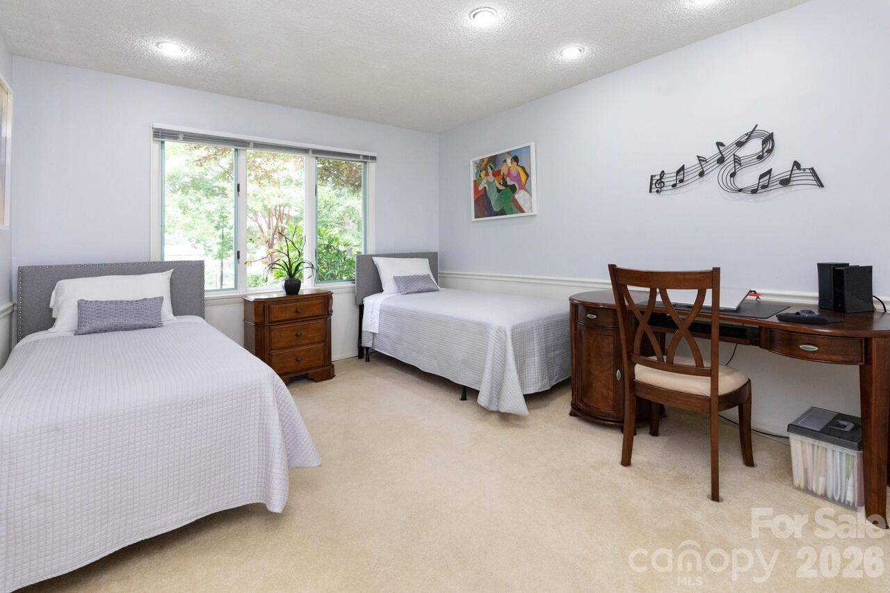 Listing Photo 13