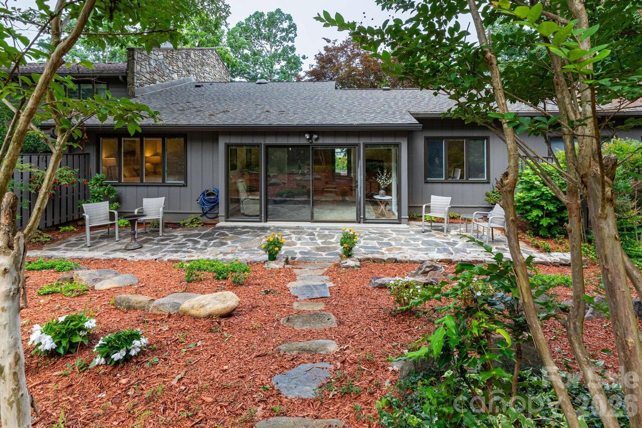 Listing Photo 16