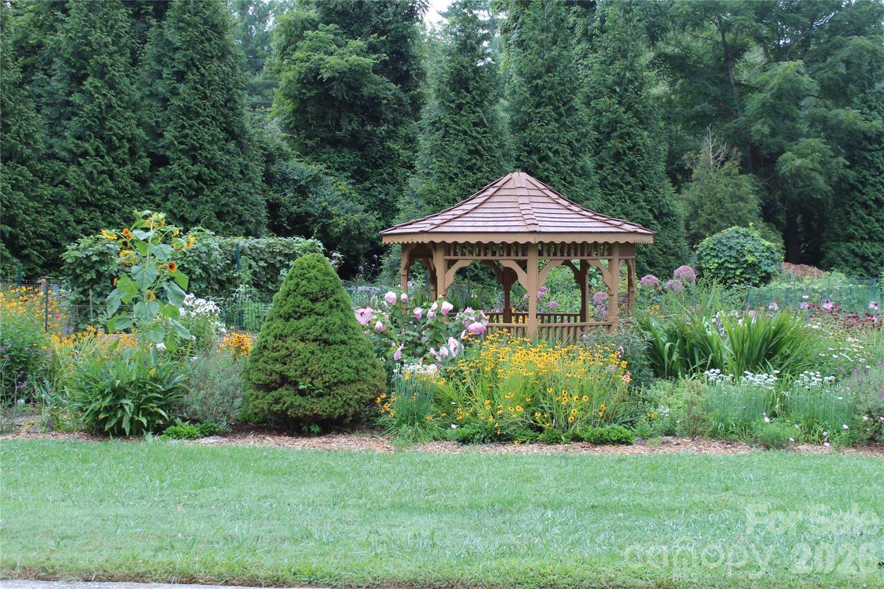Listing Photo 27
