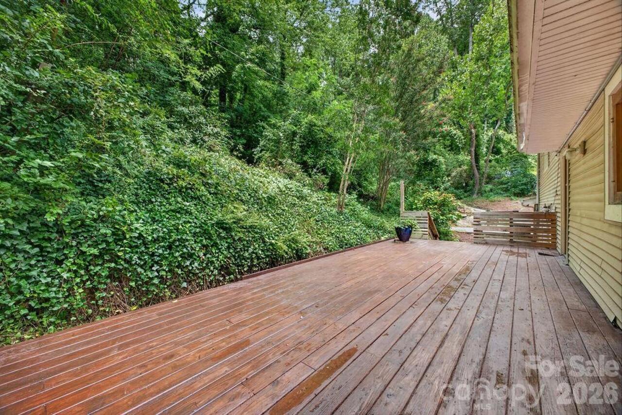 Listing Photo 23