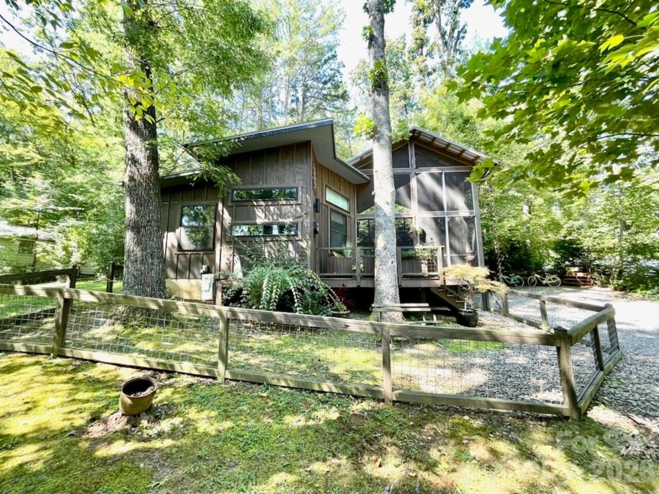 Listing Photo 6