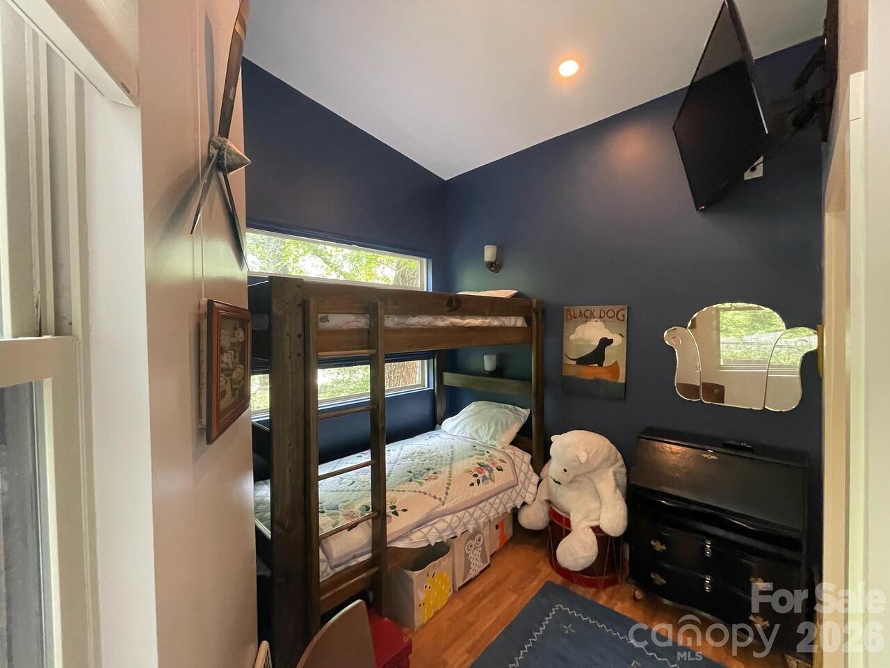 Listing Photo 33