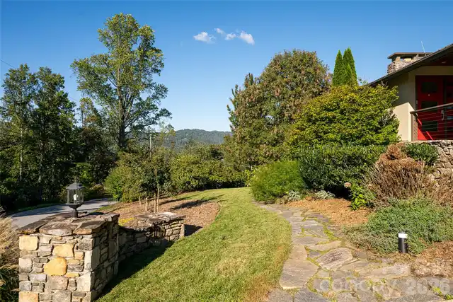 Listing Photo 7