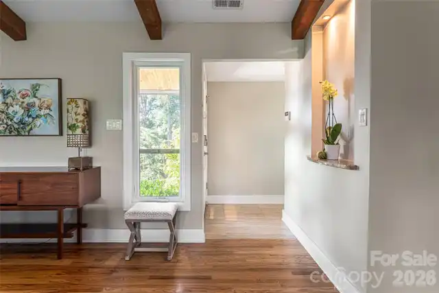 Listing Photo 10