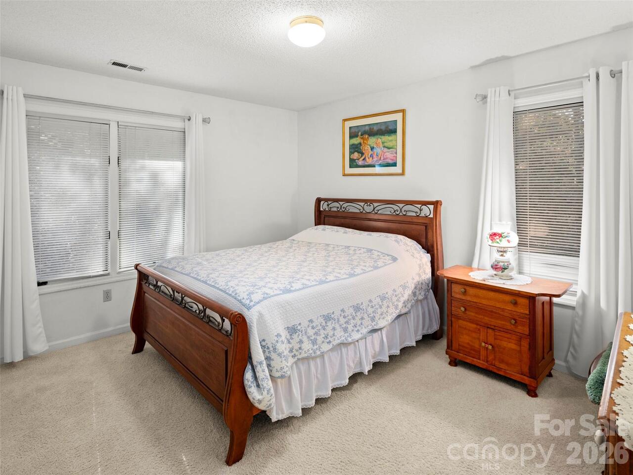 Listing Photo 14