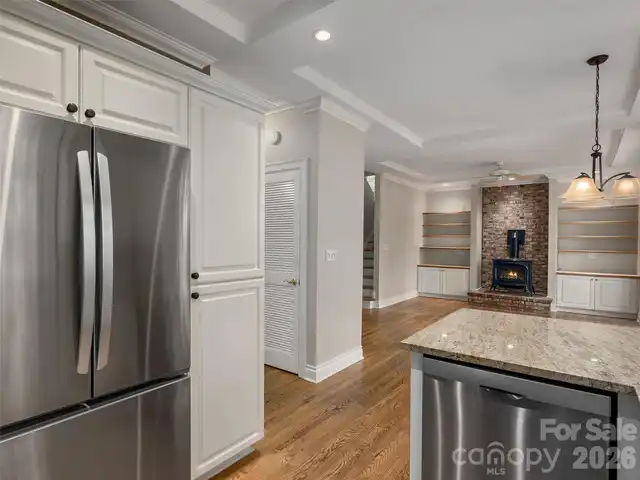 Listing Photo 18