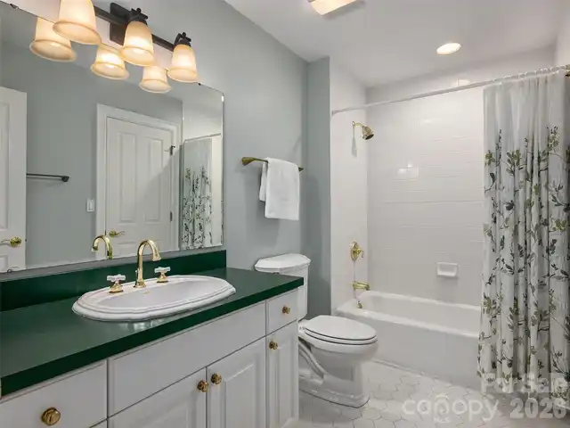 Listing Photo 29