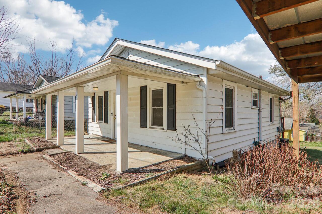 Listing Photo 6
