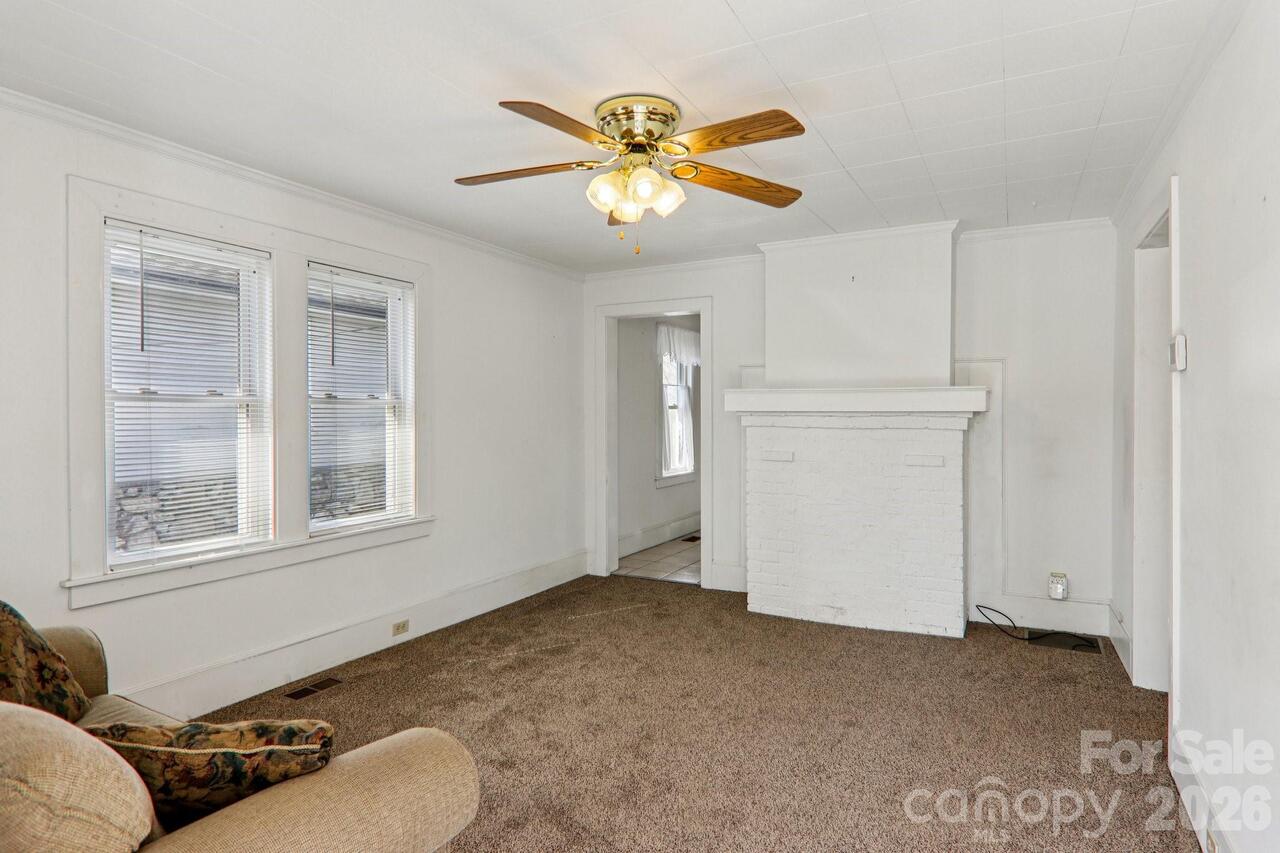 Listing Photo 16